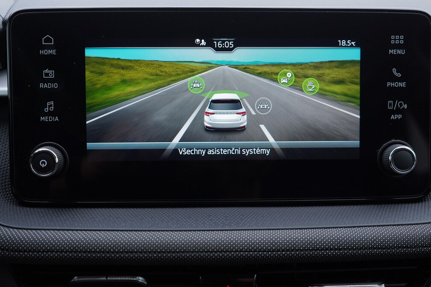 OV190V11118_36.webp_FABIA Selection 1.0 TSI 70 kW manuál, DPH