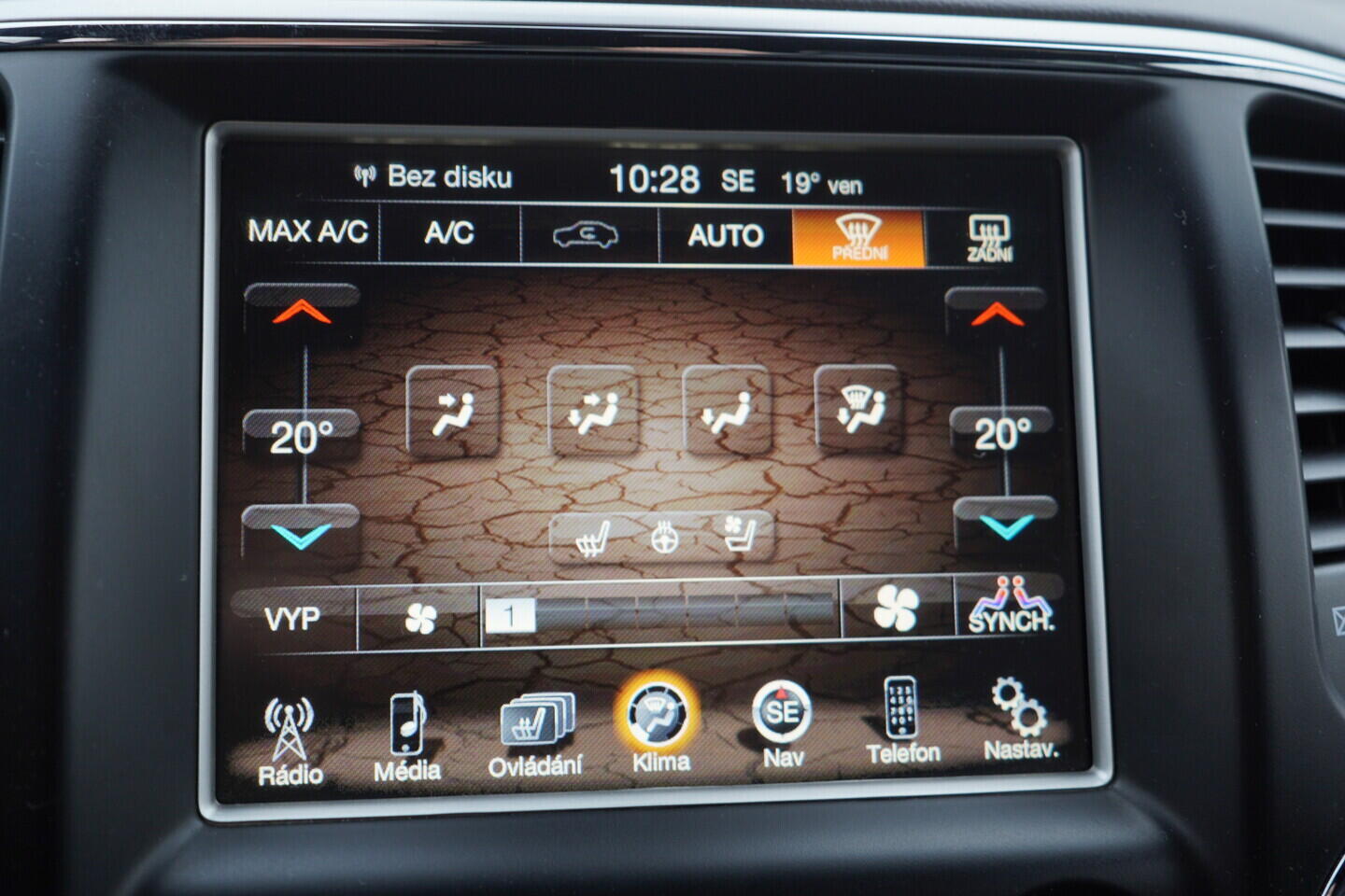 OV190V11119_31.webp_GRAND CHEROKEE  3.0 CRDi 184 kW automat, DPH