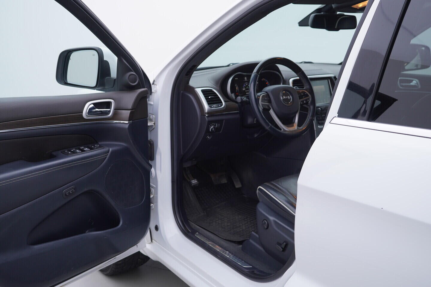 OV190V11119_49.webp_GRAND CHEROKEE  3.0 CRDi 184 kW automat, DPH