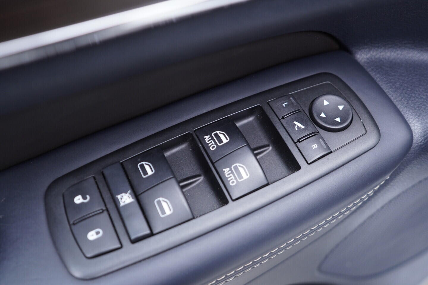 OV190V11119_52.webp_GRAND CHEROKEE  3.0 CRDi 184 kW automat, DPH