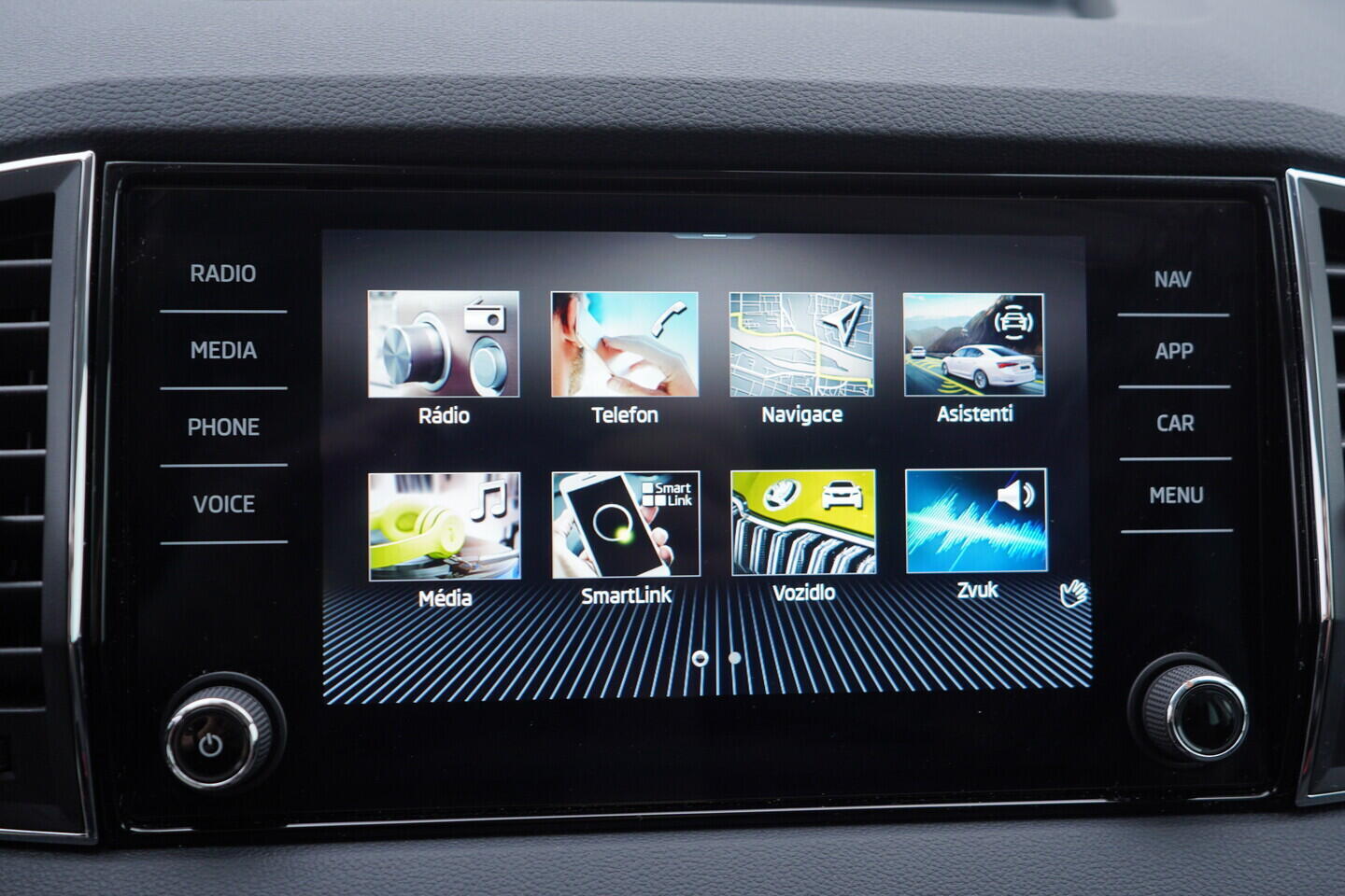 OV190V11122_30.webp_KAROQ Selection 1.5 TSI 110 kW automat, DPH