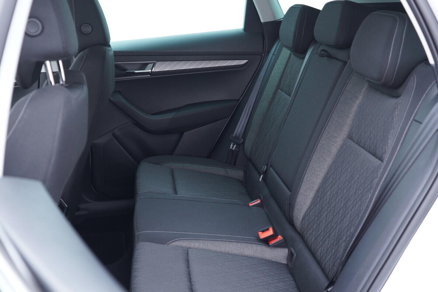 OV190V11122_39.webp_KAROQ Selection 1.5 TSI 110 kW automat, DPH