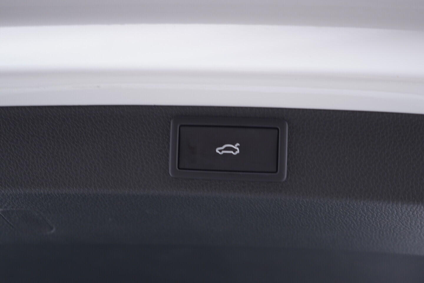 OV190V11122_42.webp_KAROQ Selection 1.5 TSI 110 kW automat, DPH