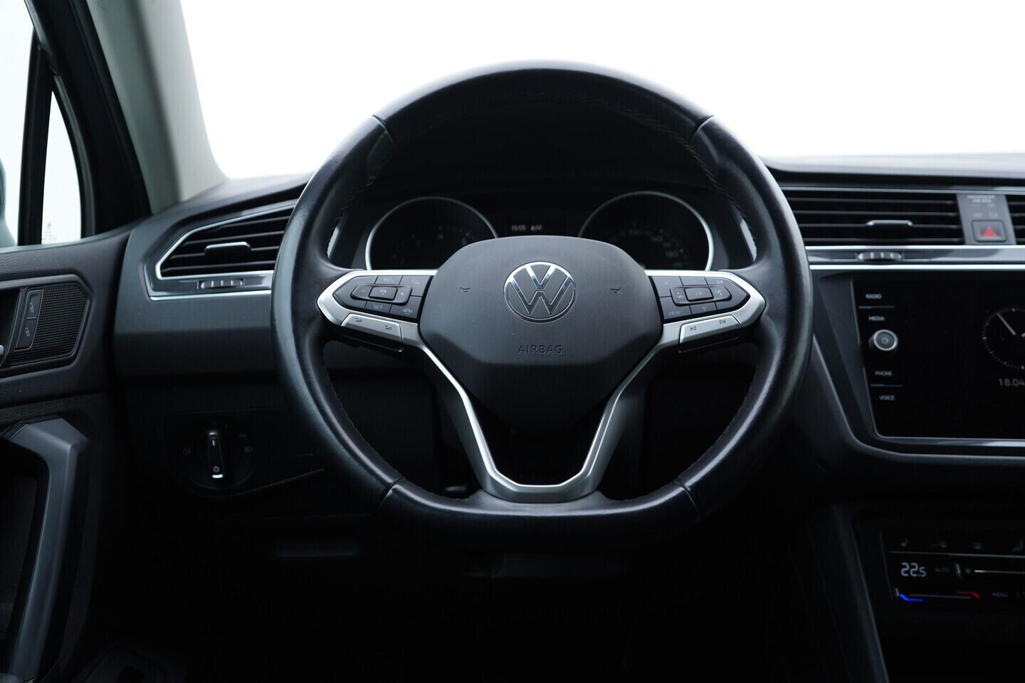 OV190V11123_23.webp_TIGUAN Life 1.5 TSI 110 kW manuál