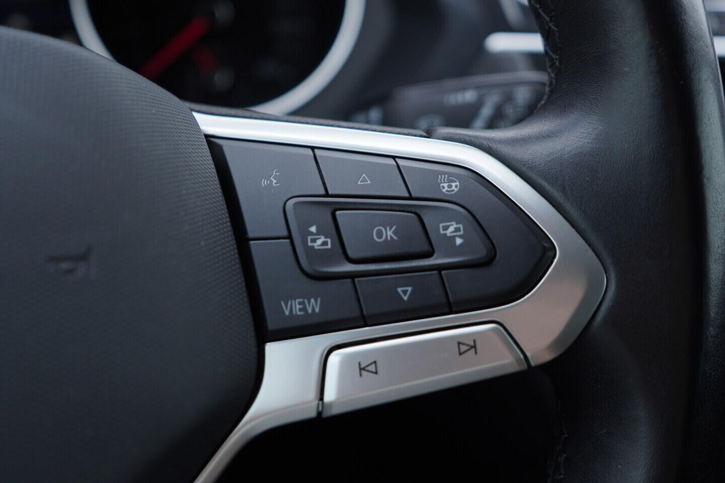 OV190V11123_27.webp_TIGUAN Life 1.5 TSI 110 kW manuál