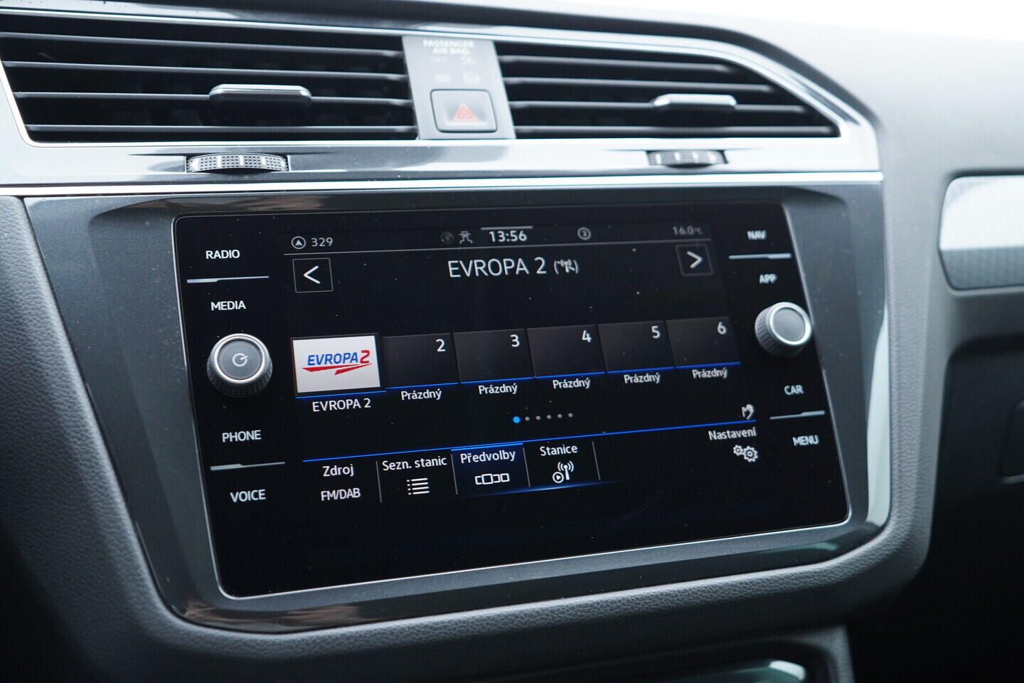 OV190V11123_32.webp_TIGUAN Life 1.5 TSI 110 kW manuál