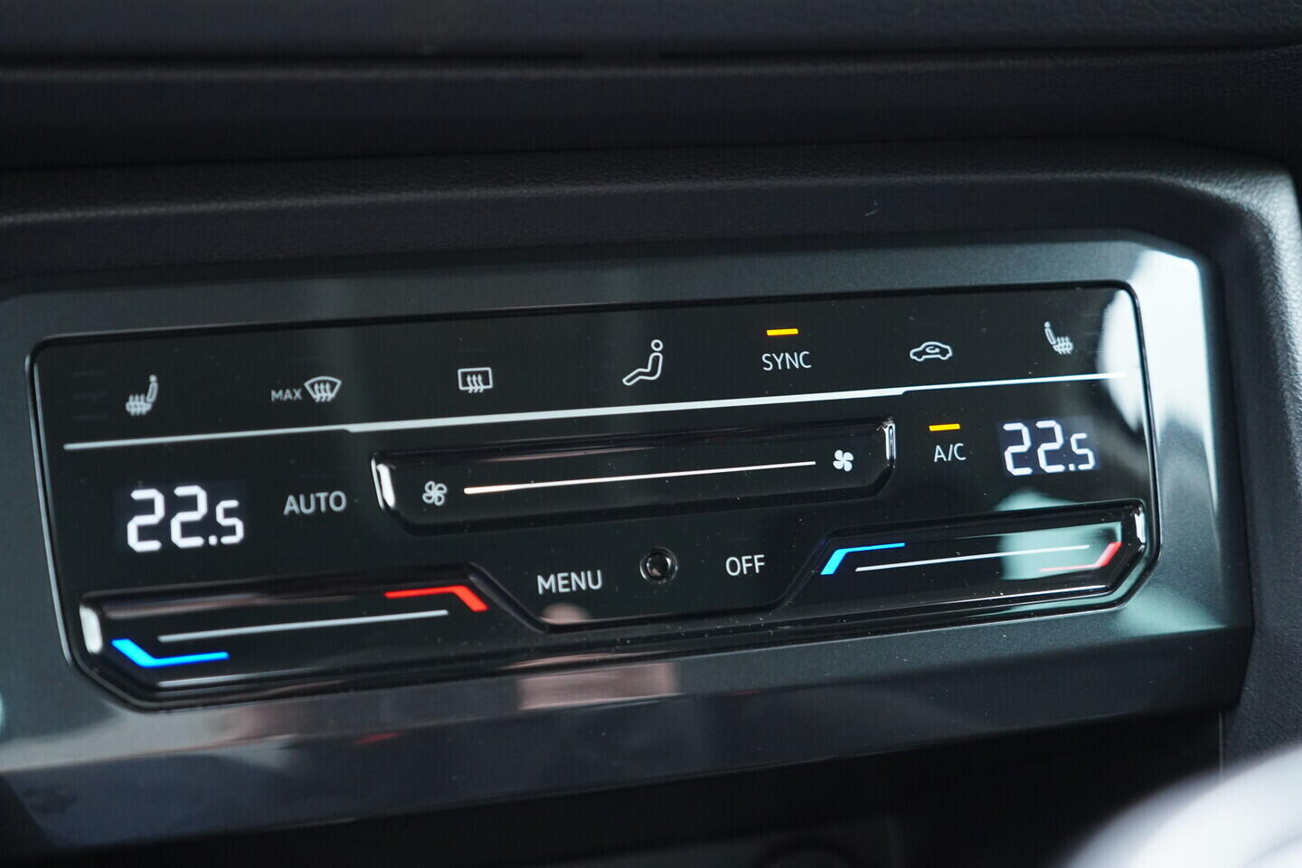 OV190V11123_33.webp_TIGUAN Life 1.5 TSI 110 kW manuál