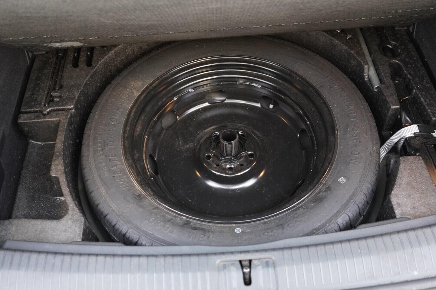 OV190V11123_38.webp_TIGUAN Life 1.5 TSI 110 kW manuál