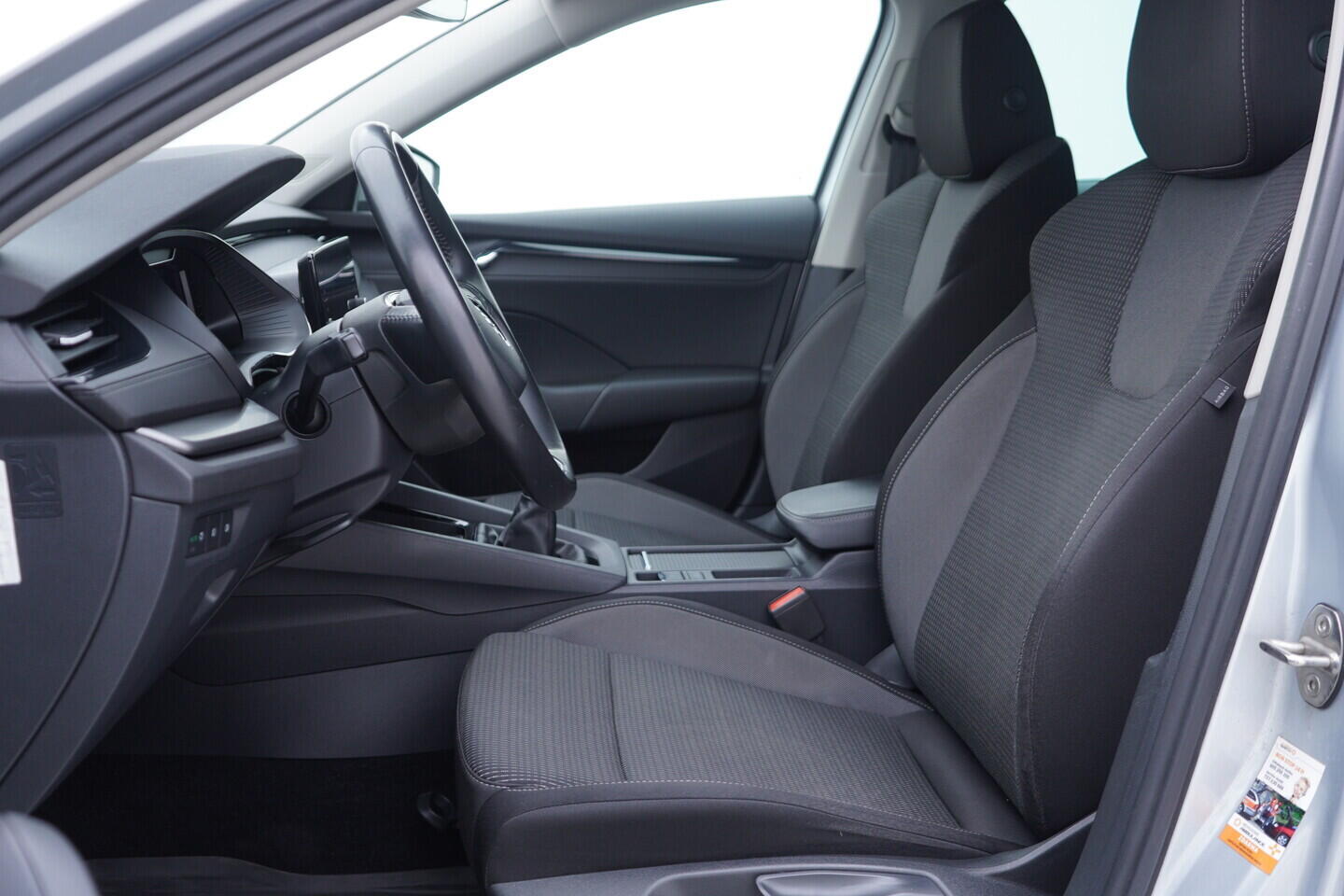 OV190V11125_22.webp_OCTAVIA Ambition 1.5 TSI 110 kW manuál, DPH