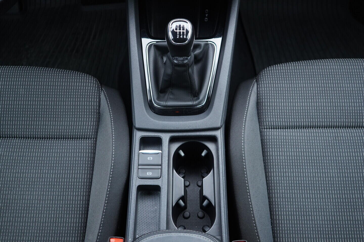 OV190V11125_32.webp_OCTAVIA Ambition 1.5 TSI 110 kW manuál, DPH