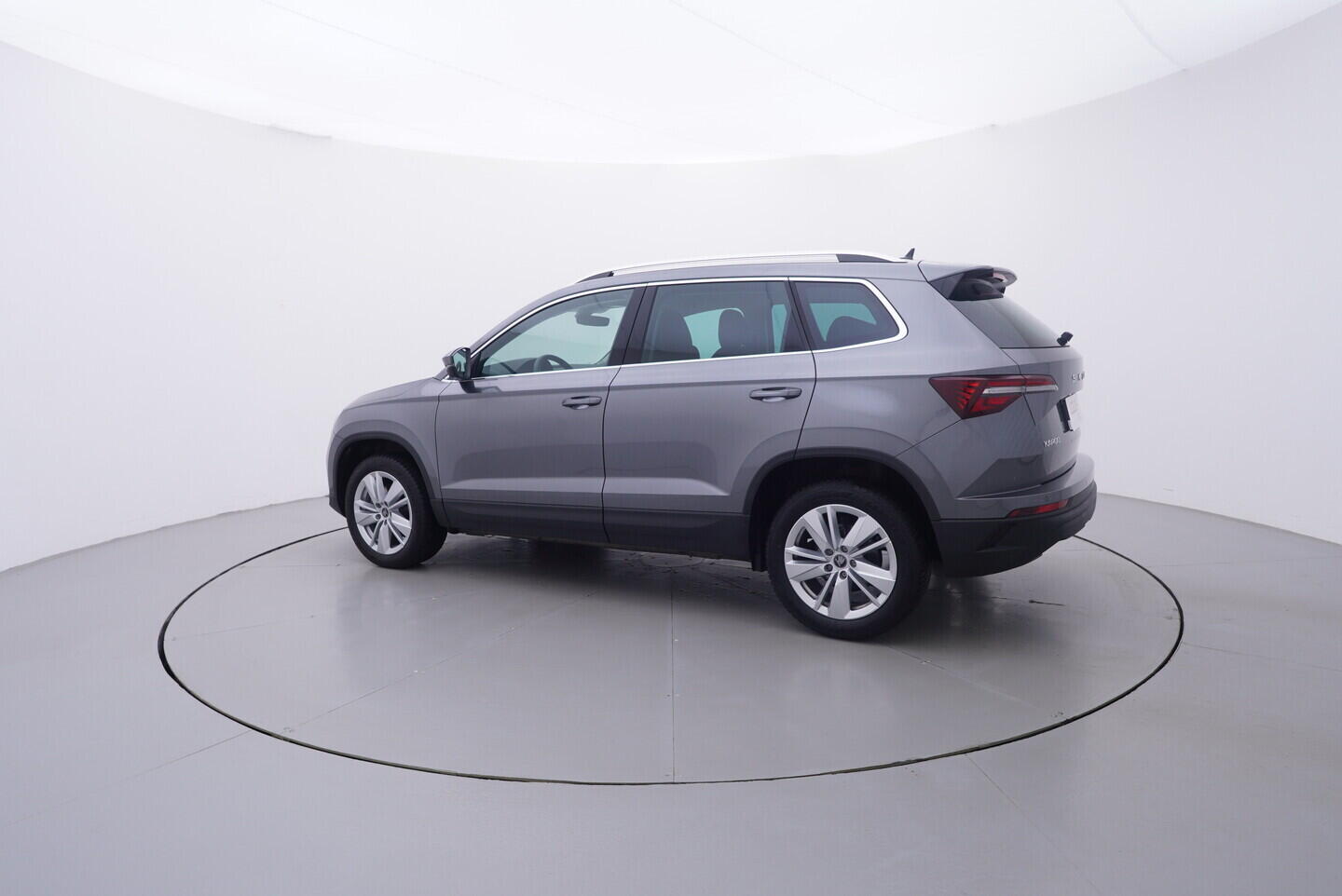 OV190V11126_12.webp_KAROQ Selection 1.5 TSI 110 kW automat, DPH