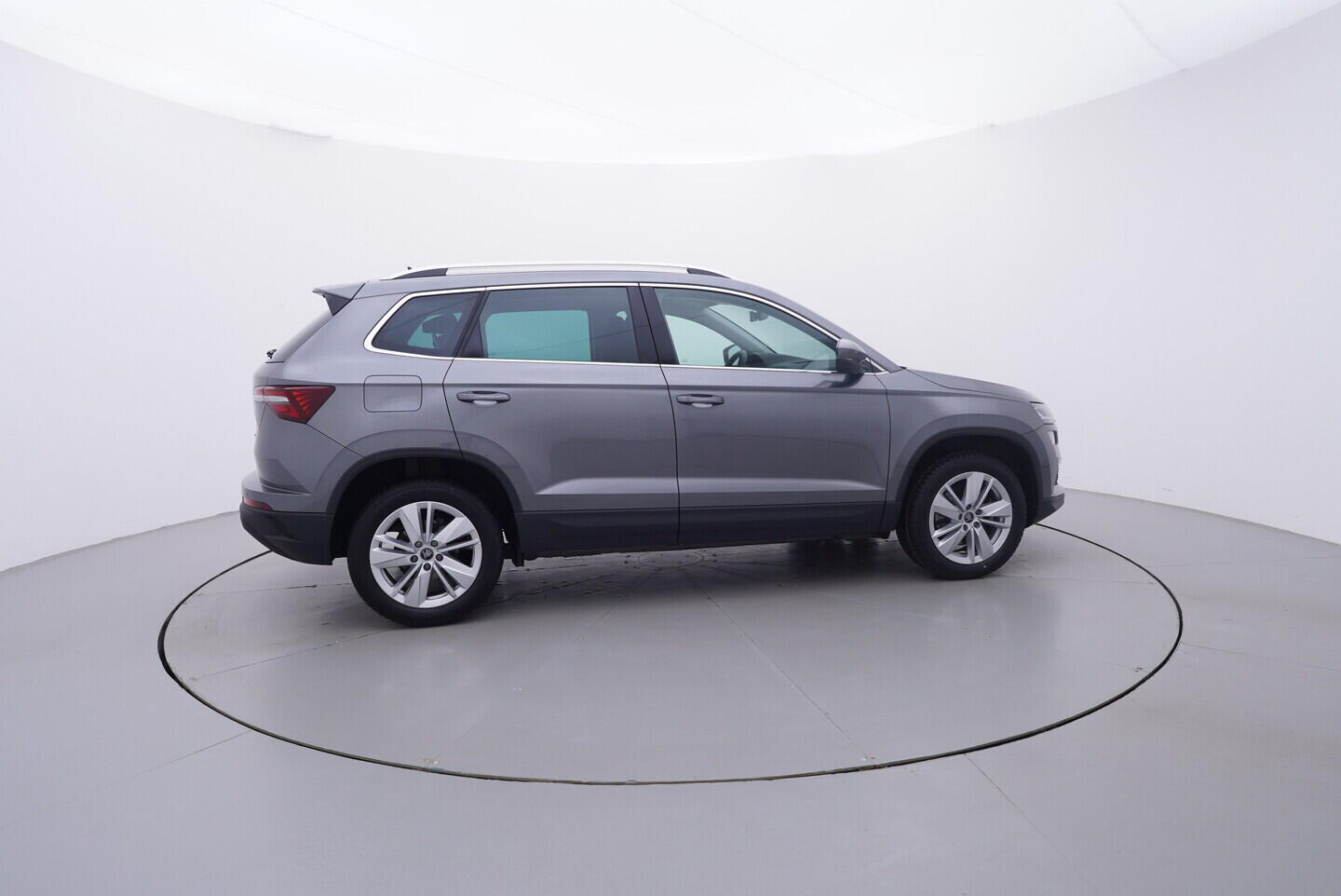 OV190V11126_15.webp_KAROQ Selection 1.5 TSI 110 kW automat, DPH