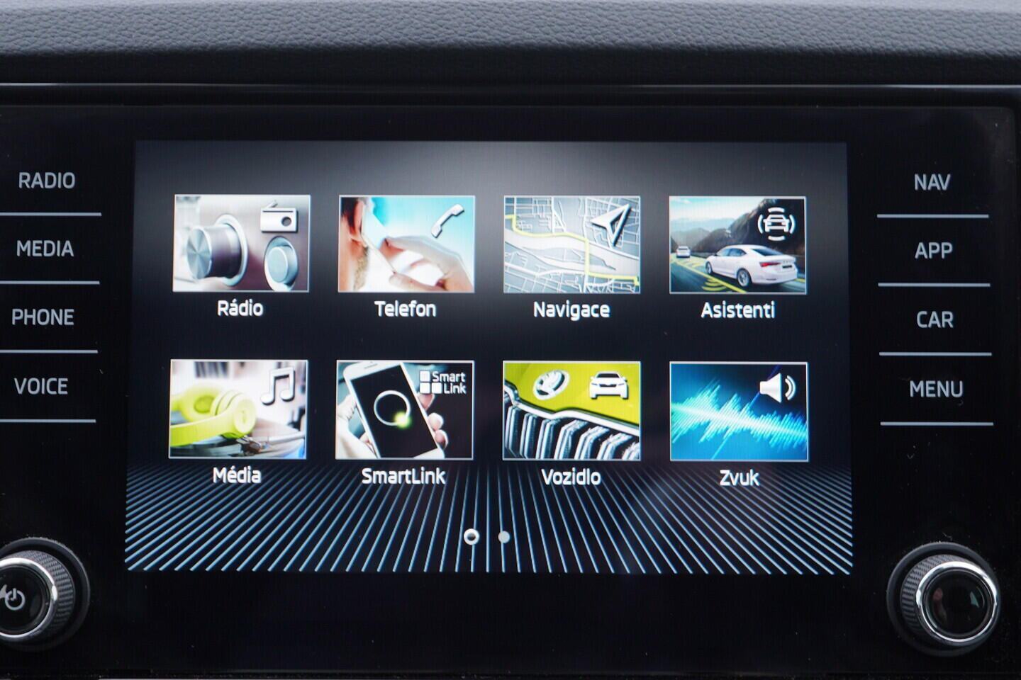 OV190V11126_29.webp_KAROQ Selection 1.5 TSI 110 kW automat, DPH