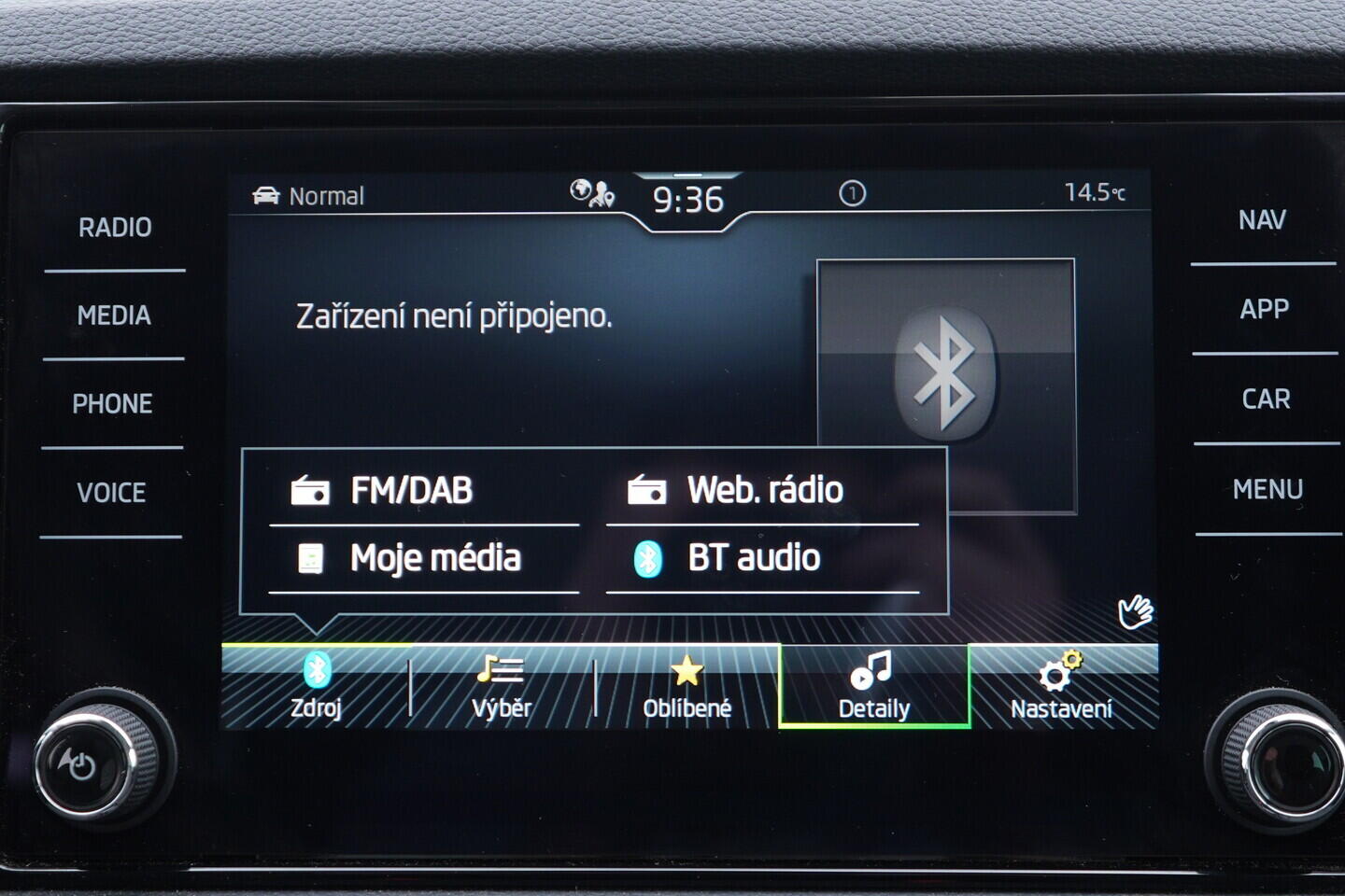 OV190V11126_31.webp_KAROQ Selection 1.5 TSI 110 kW automat, DPH