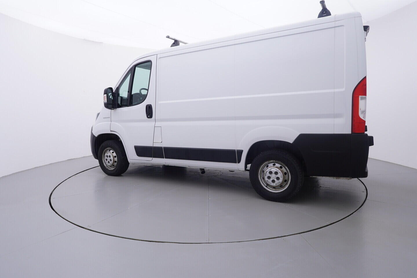 OV190V11127_12.webp_DUCATO  2.3 2.3 140 103 kW manuál, DPH