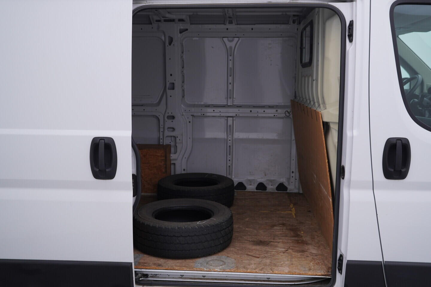 OV190V11127_31.webp_DUCATO  2.3 2.3 140 103 kW manuál, DPH