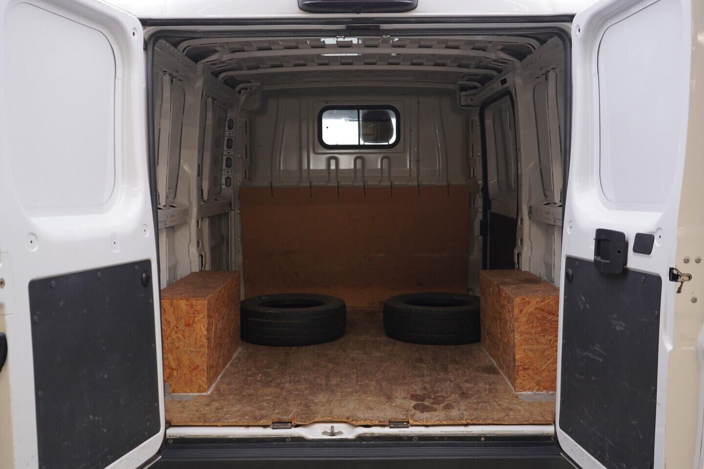 OV190V11127_32.webp_DUCATO  2.3 2.3 140 103 kW manuál, DPH