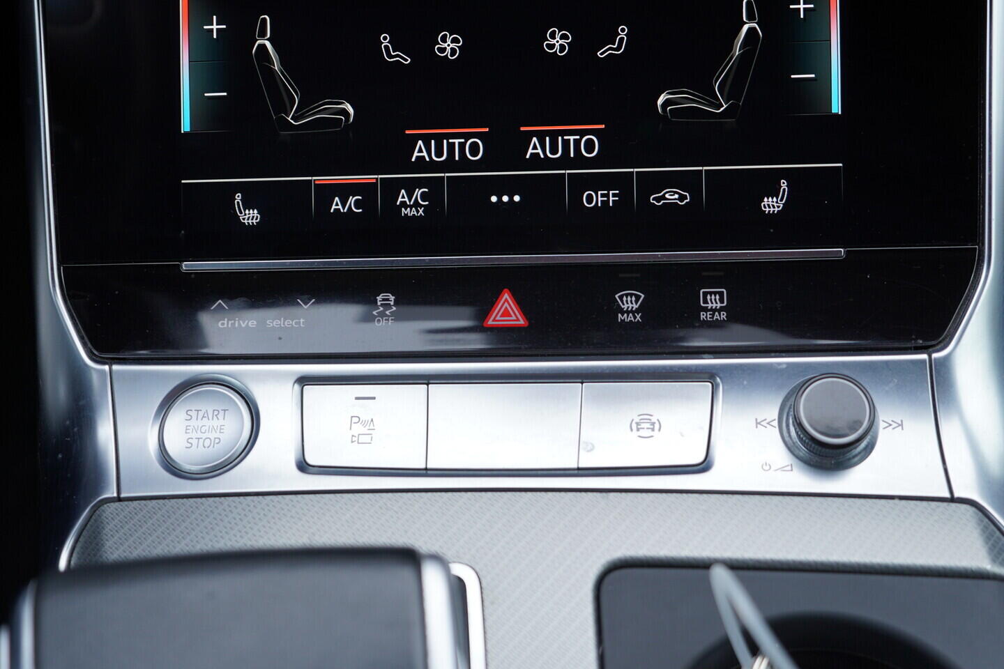 OV190V11128_36.webp_A6 AVANT  3.0 TDI 210 kW automat, DPH