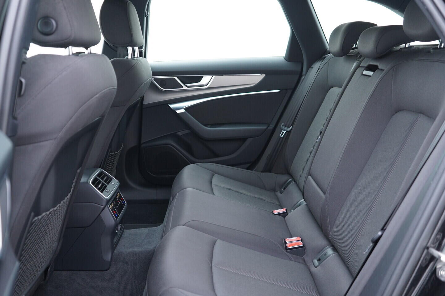 OV190V11128_40.webp_A6 AVANT  3.0 TDI 210 kW automat, DPH