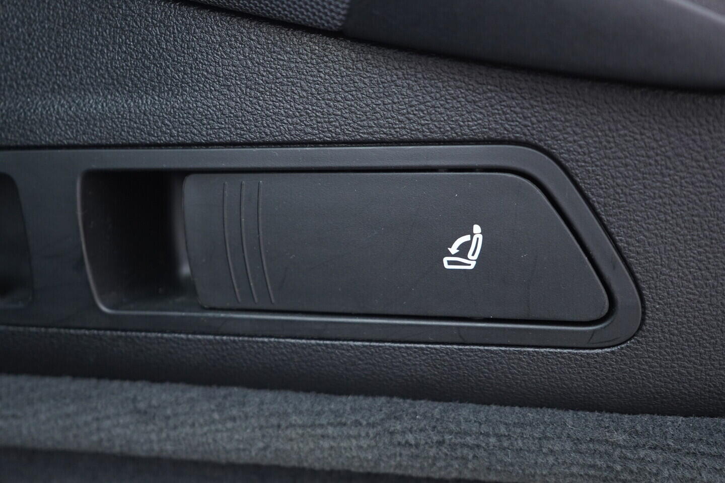 OV190V11128_43.webp_A6 AVANT  3.0 TDI 210 kW automat, DPH