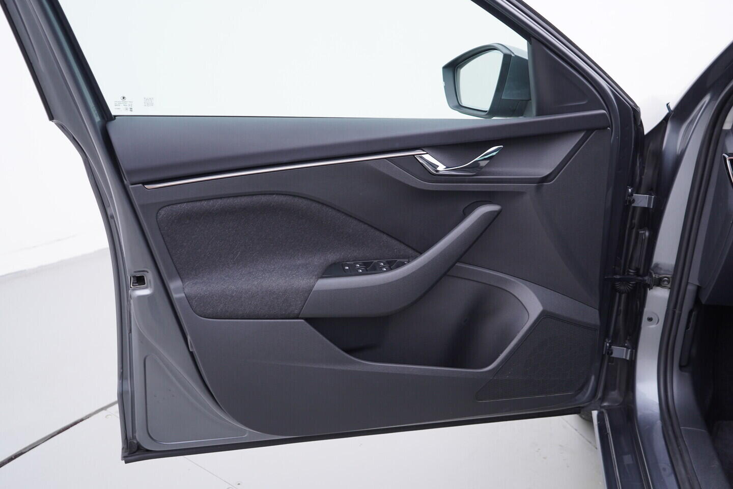 OV190V11129_19.webp_SCALA Top Selection 1.0 TSI 85 kW automat, DPH