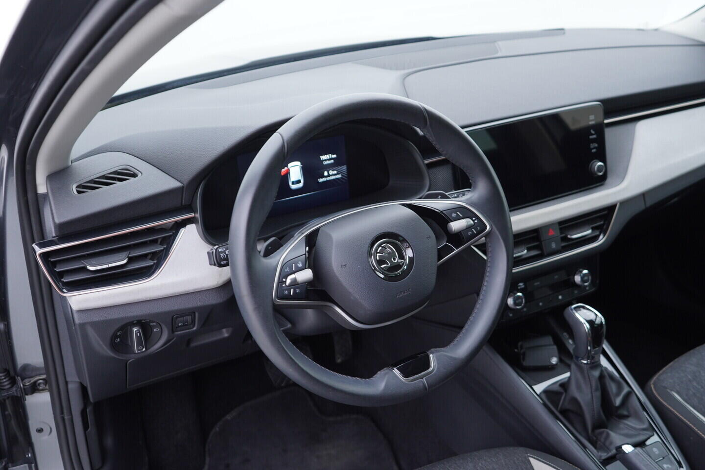 OV190V11129_21.webp_SCALA Top Selection 1.0 TSI 85 kW automat, DPH