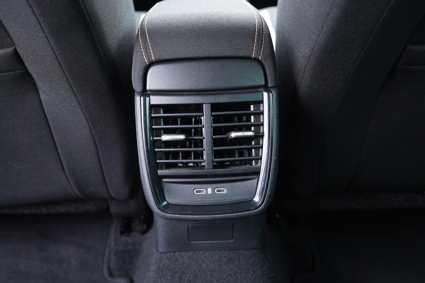 OV190V11129_34.webp_SCALA Top Selection 1.0 TSI 85 kW automat, DPH