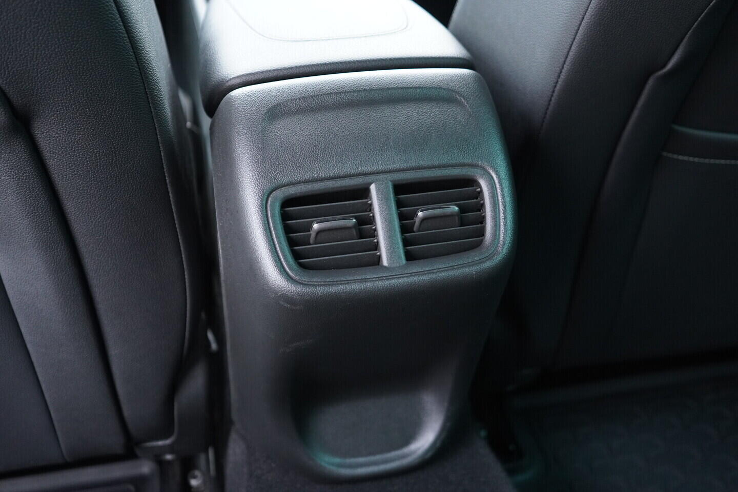 OV190V11130_37.webp_INSIGNIA  2.0 Turbo 125 kW automat, DPH