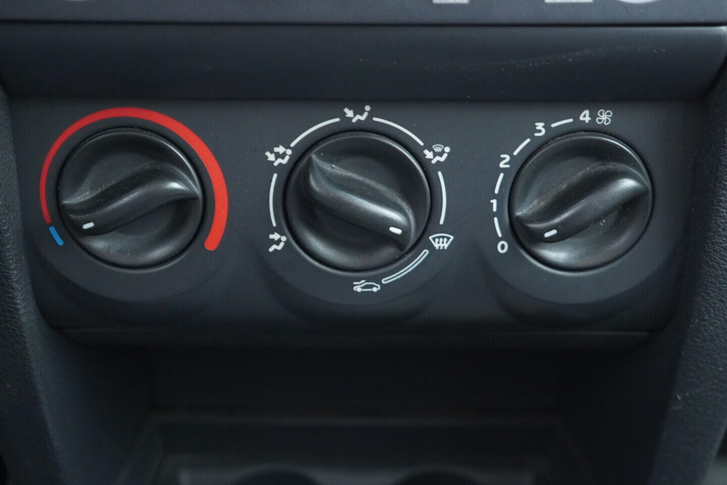 OV190V11131_30.webp_CLIO  1.1 1.2 8V 43 kW manuál