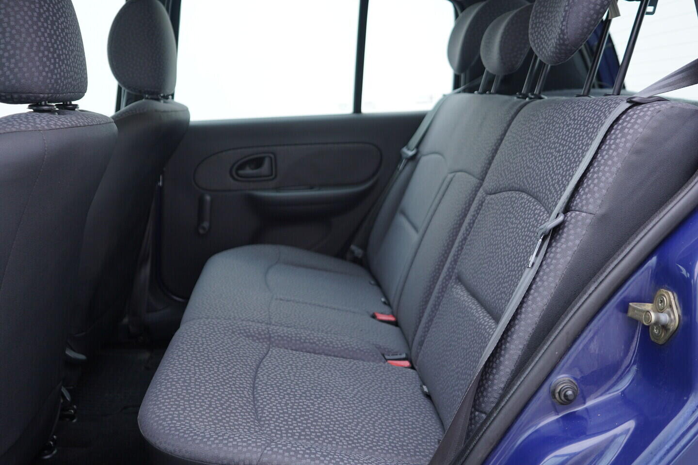 OV190V11131_33.webp_CLIO  1.1 1.2 8V 43 kW manuál