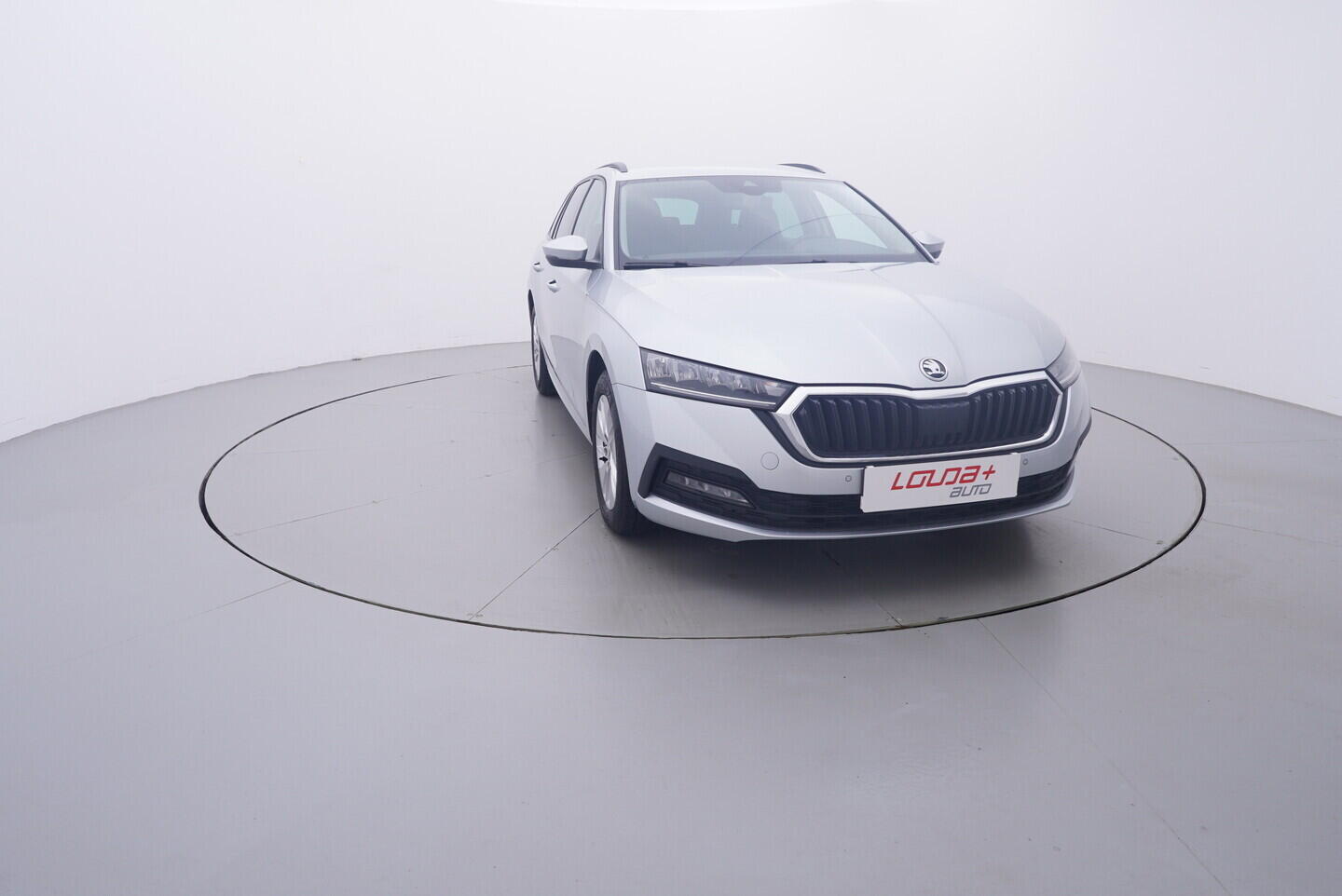 OV190V11133_17.webp_OCTAVIA Ambition 2.0 TDI 85 kW manuál, DPH