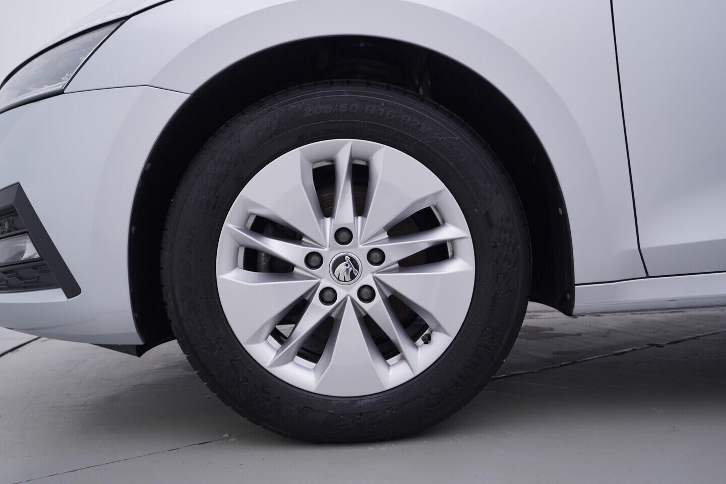 OV190V11133_38.webp_OCTAVIA Ambition 2.0 TDI 85 kW manuál, DPH