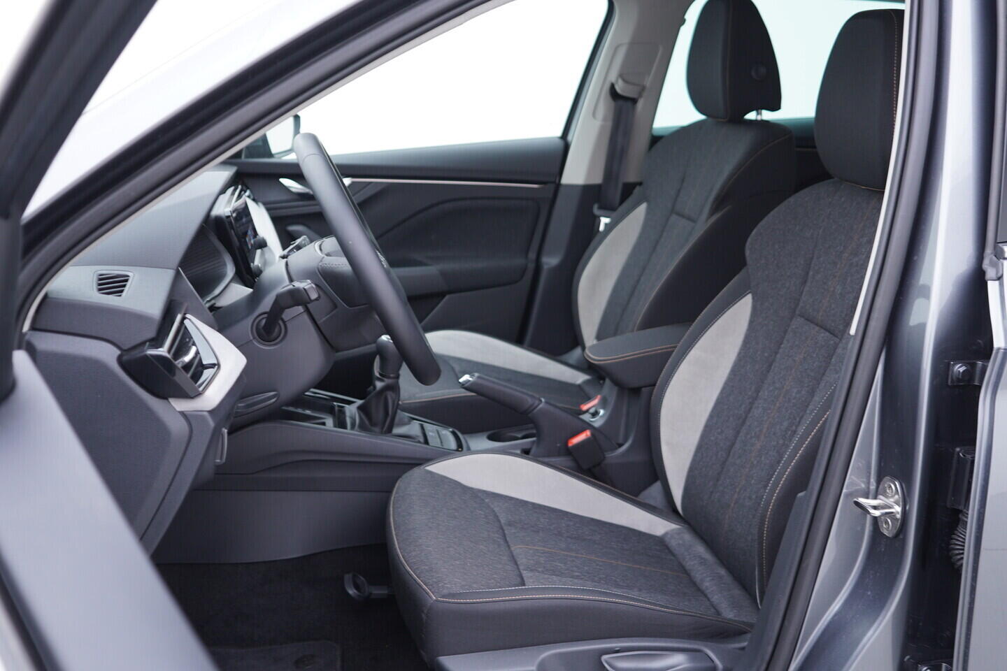 OV190V11136_22.webp_SCALA  1.0 TSI 85 kW manuál, DPH