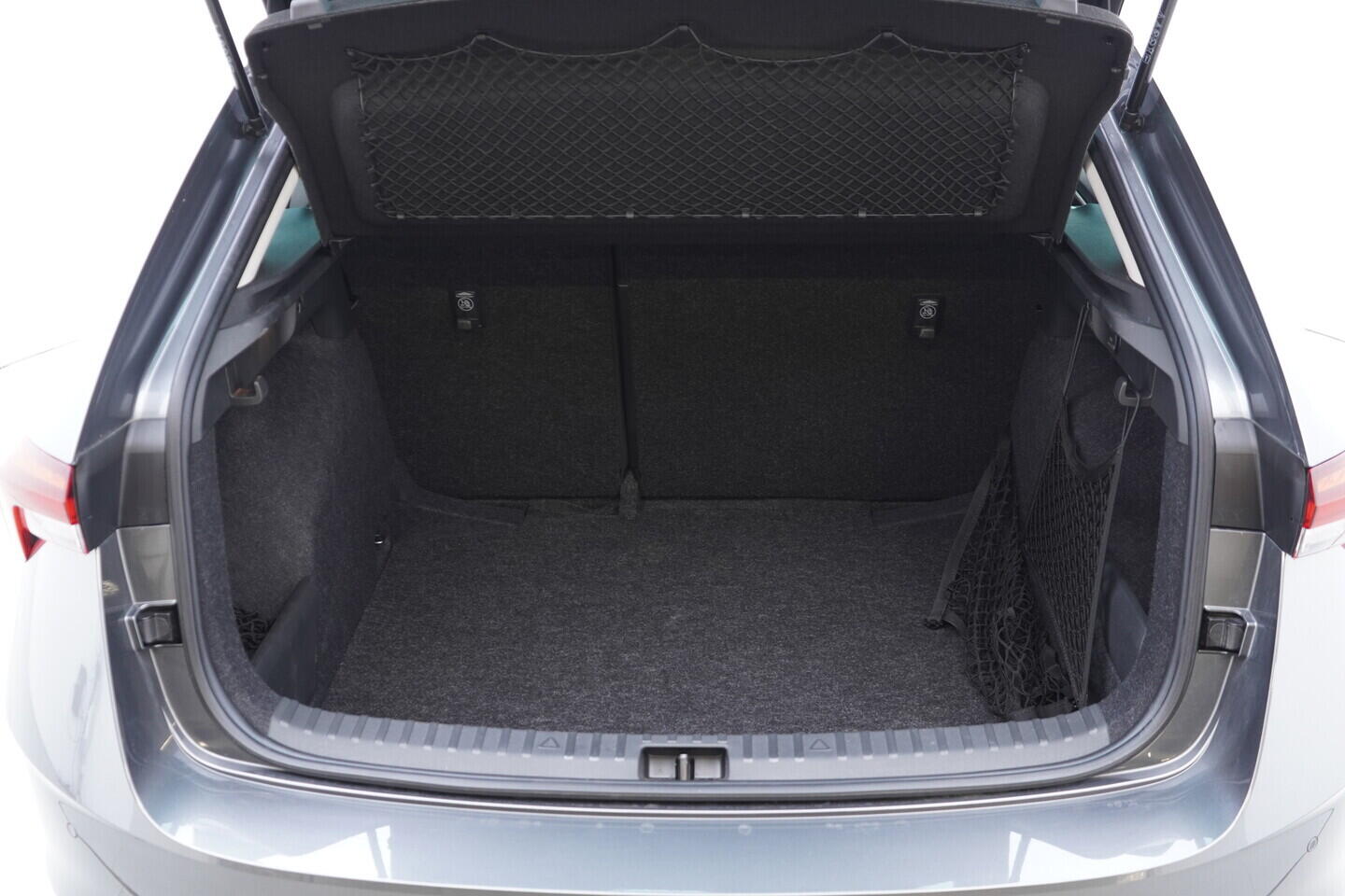 OV190V11136_38.webp_SCALA  1.0 TSI 85 kW manuál, DPH