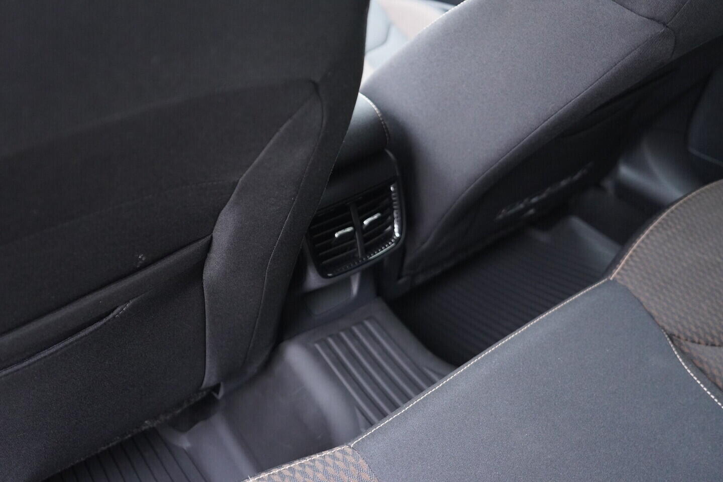 OV190V11138_38.webp_FABIA Style 1.0 TSI 81 kW automat