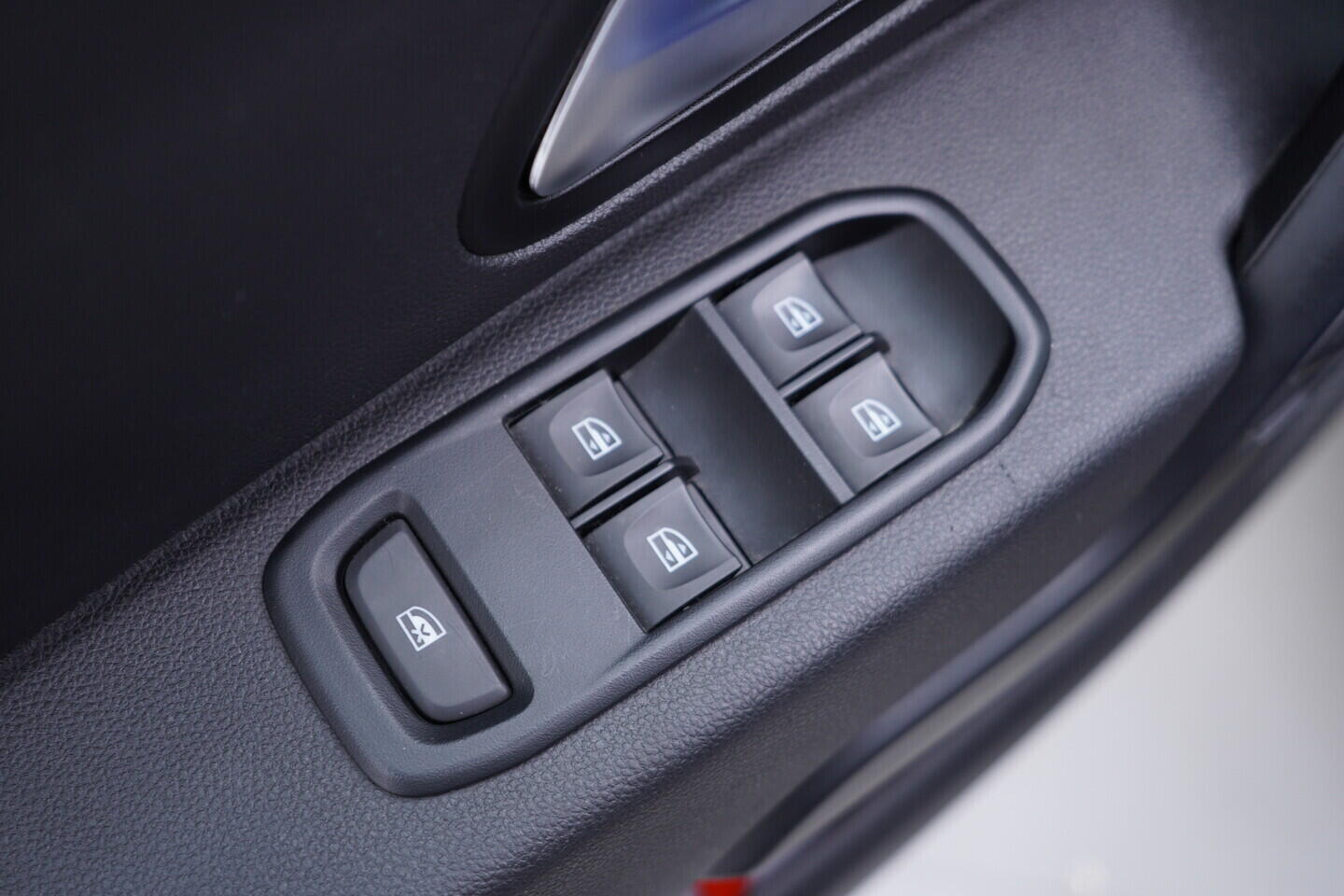 OV190V11139_20.webp_DUSTER Comfort 1.3 Tce 96 kW manuál