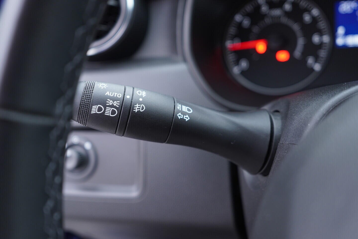 OV190V11139_23.webp_DUSTER Comfort 1.3 Tce 96 kW manuál