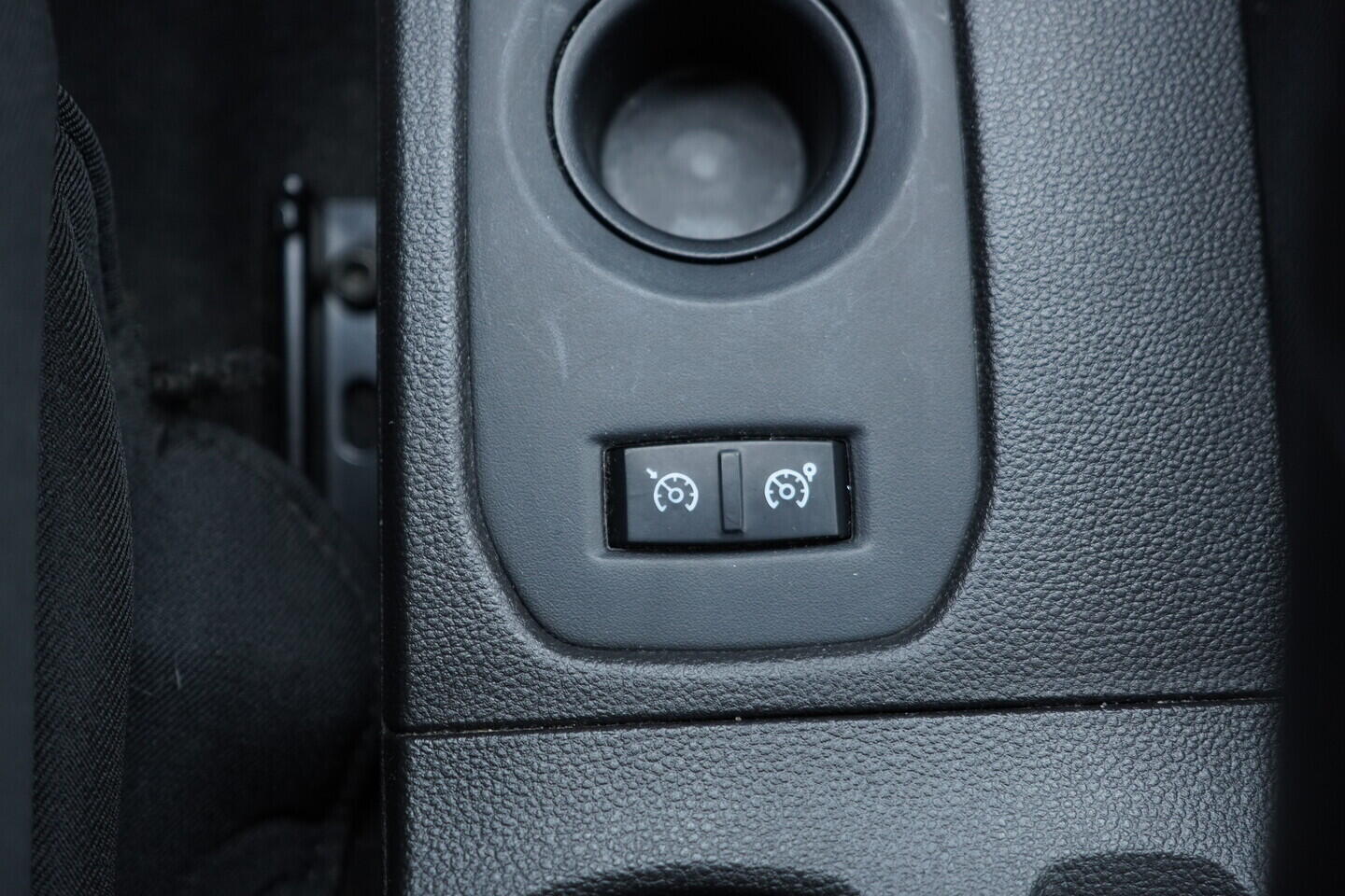 OV190V11139_31.webp_DUSTER Comfort 1.3 Tce 96 kW manuál