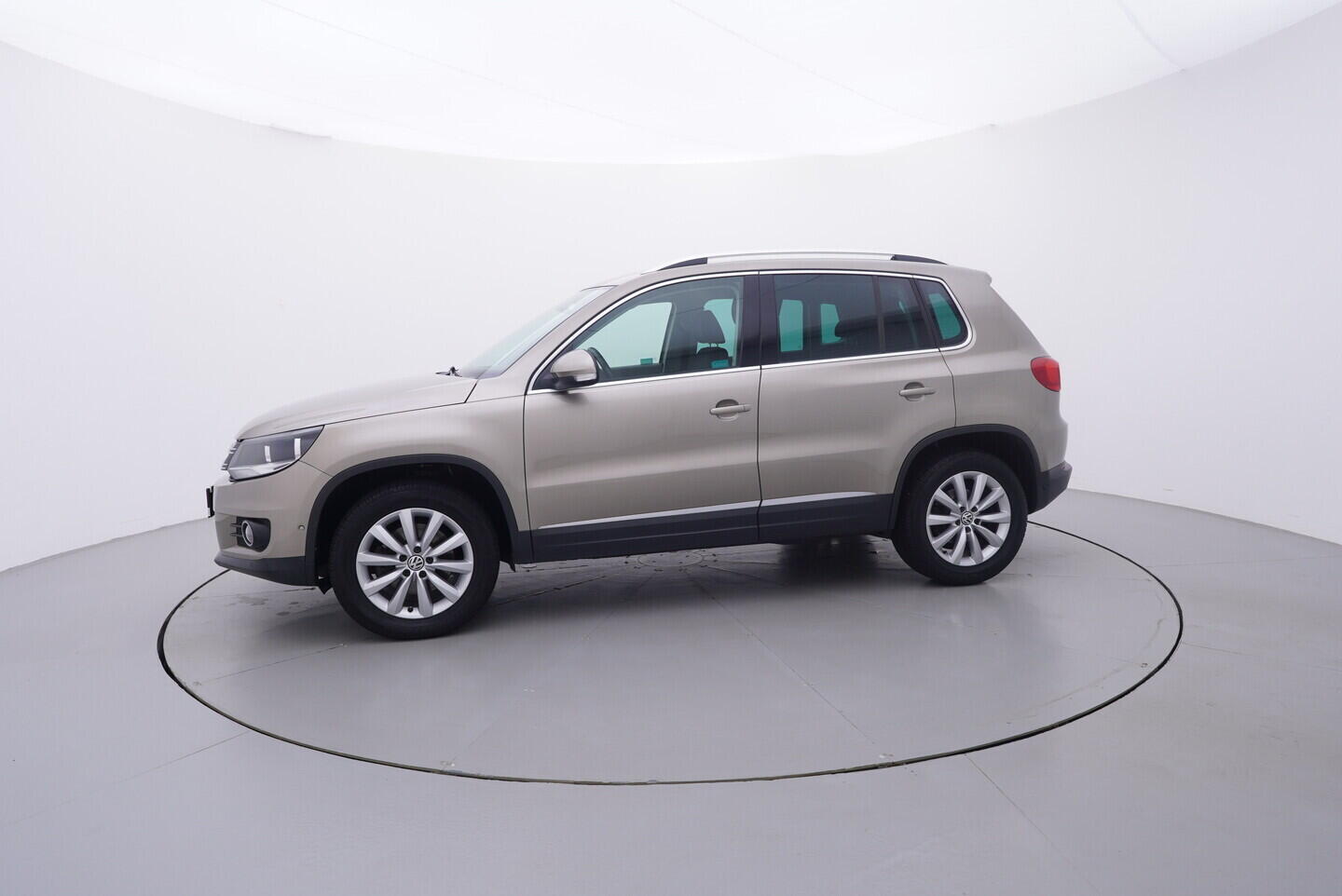 OV190V11141_11.webp_TIGUAN  2.0 TDI 103 kW manuál