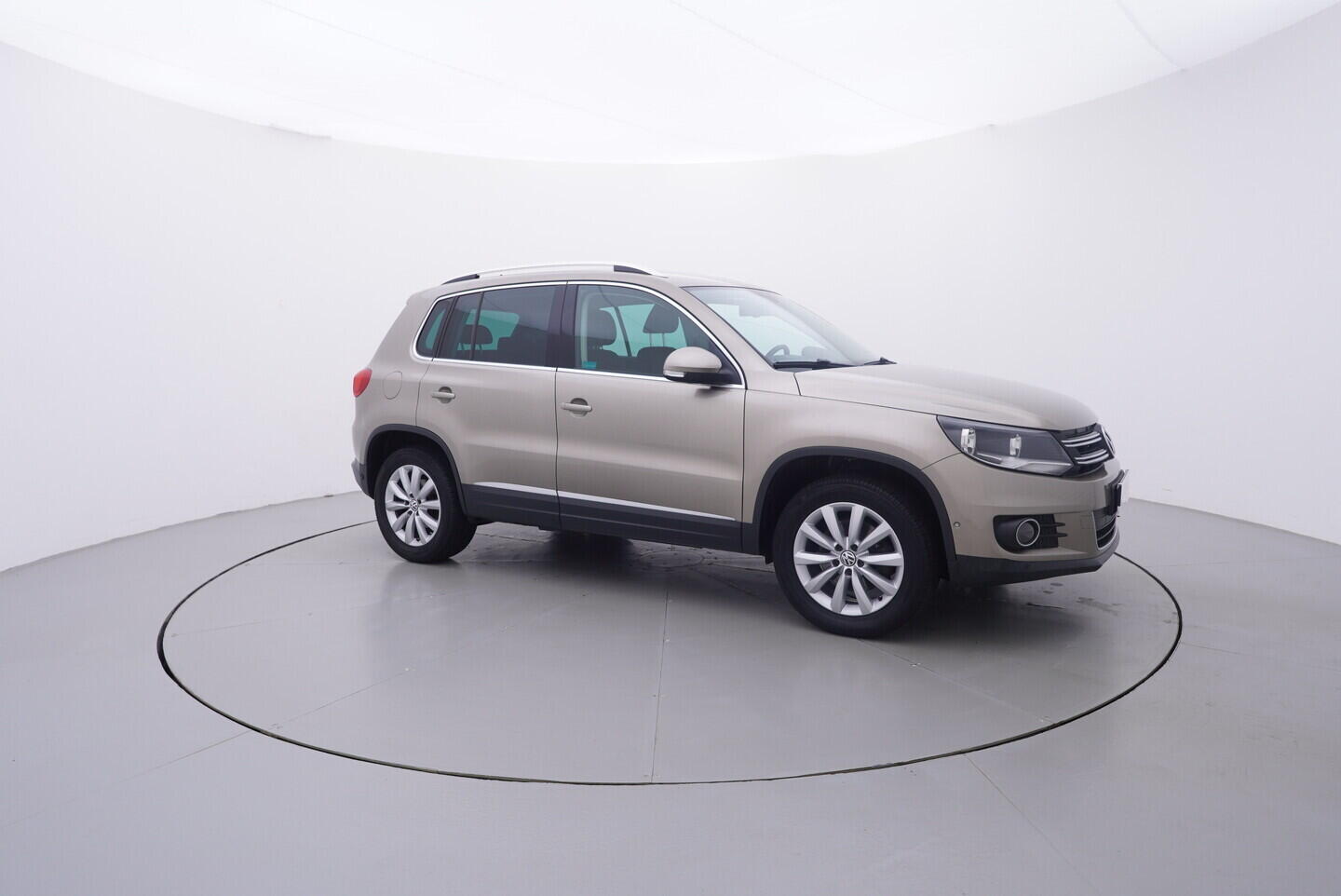 OV190V11141_16.webp_TIGUAN  2.0 TDI 103 kW manuál