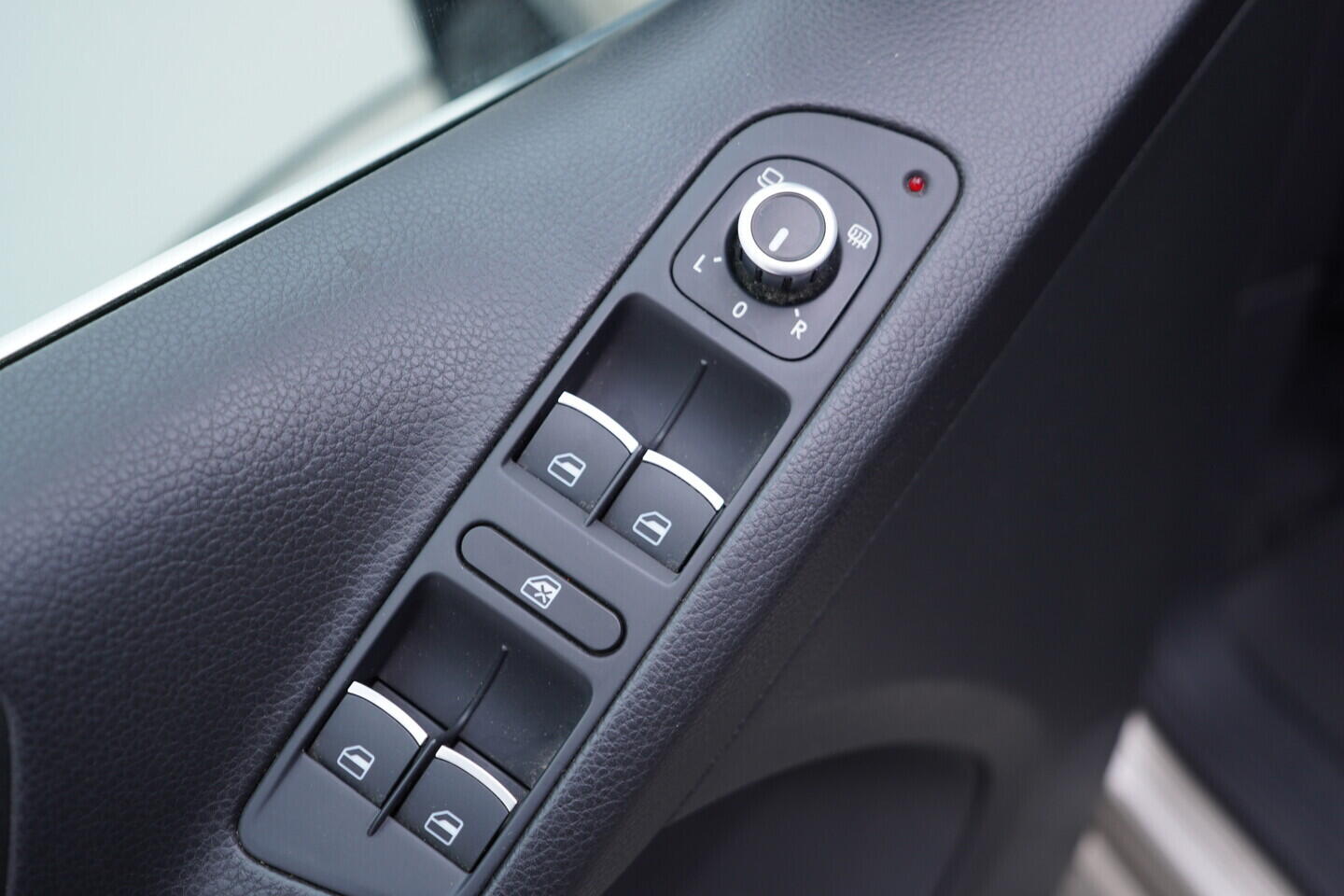 OV190V11141_20.webp_TIGUAN  2.0 TDI 103 kW manuál