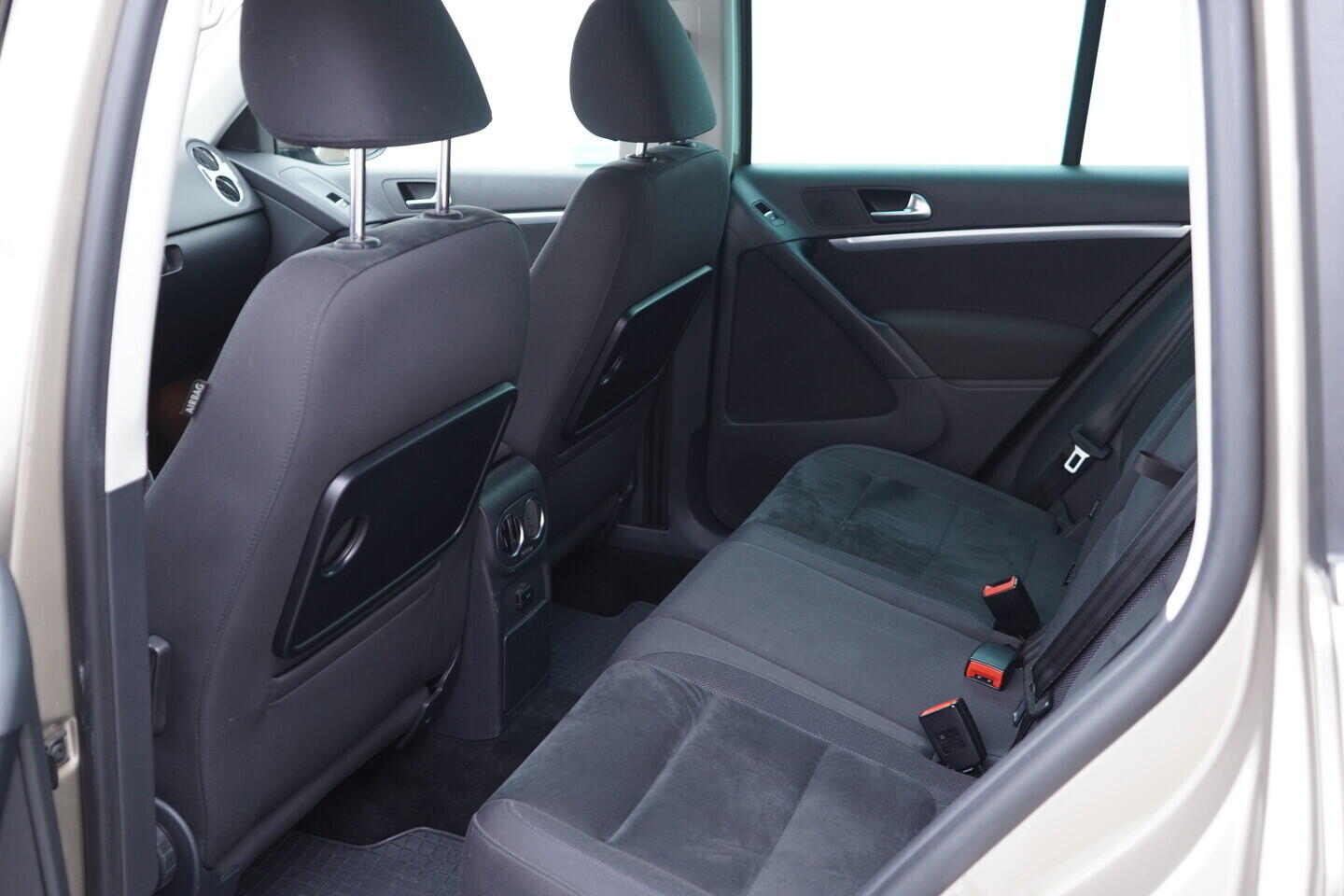 OV190V11141_37.webp_TIGUAN  2.0 TDI 103 kW manuál