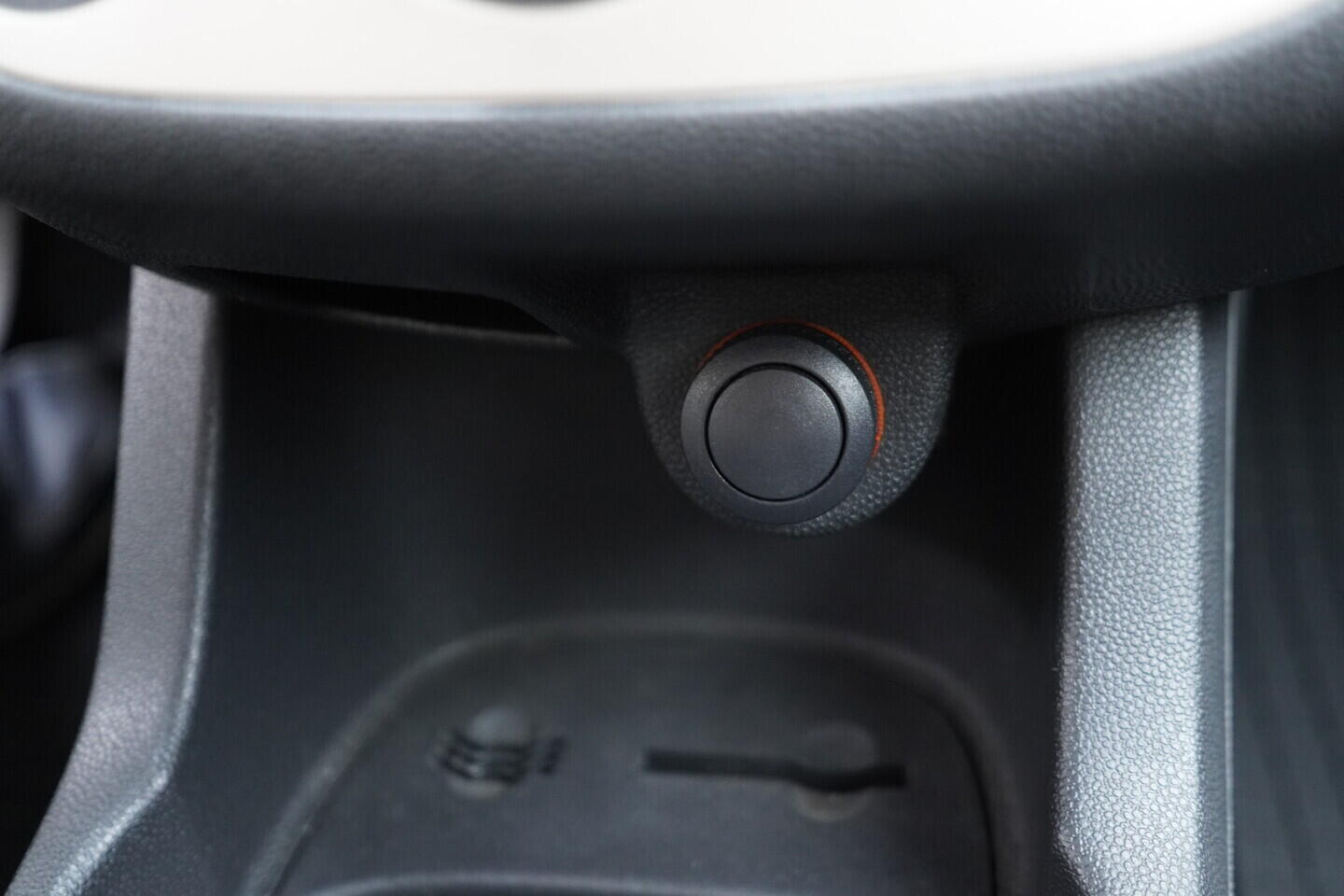 OV190V11142_31.webp_CORSA  1.2 CDTi 66 kW manuál