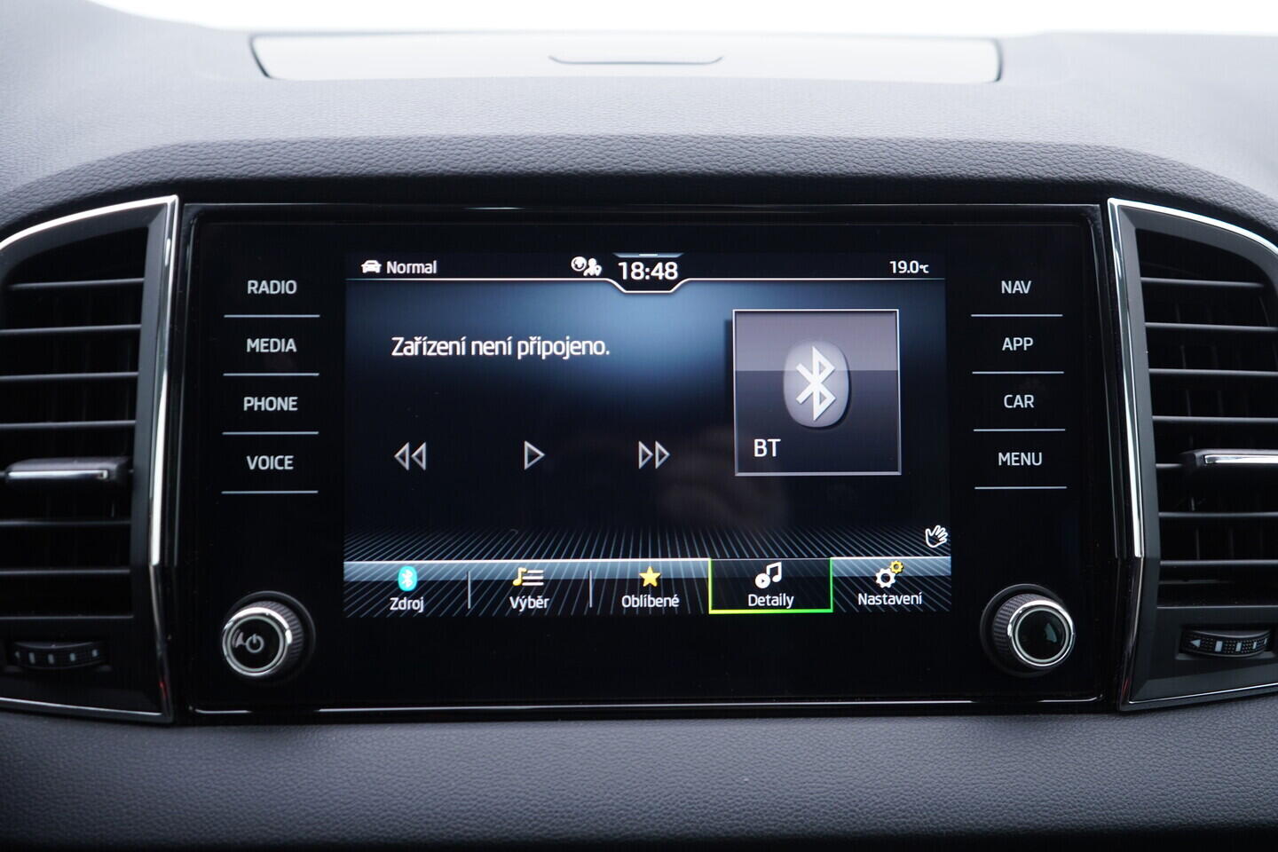 OV190V11143_31.webp_KAROQ Scout 2.0 TDI 110 kW automat, DPH