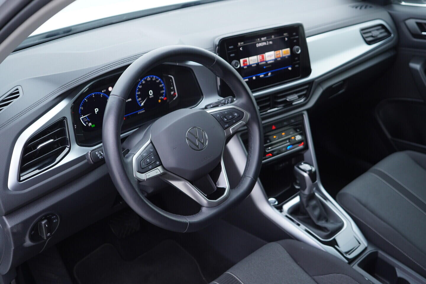 OV190V11145_22.webp_T-ROC Life 1.5 TSI 110 kW automat, DPH