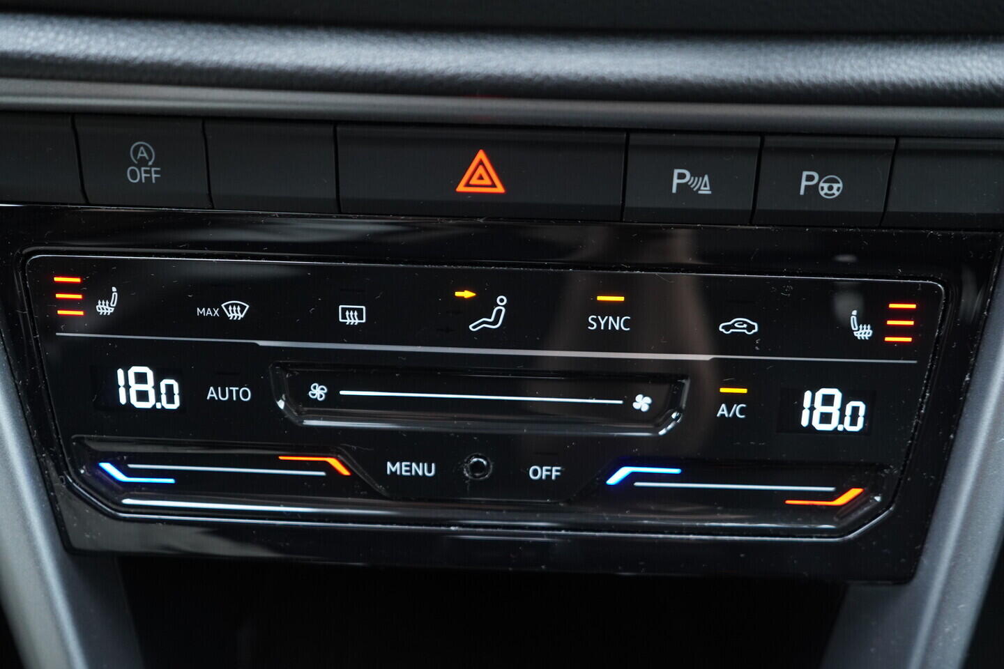 OV190V11145_38.webp_T-ROC Life 1.5 TSI 110 kW automat, DPH