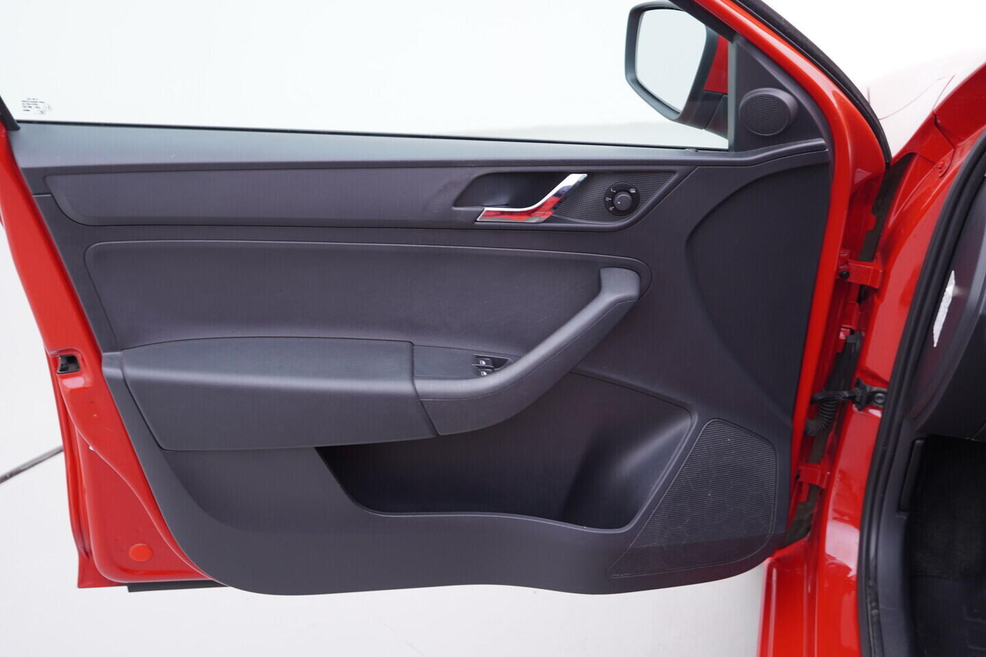 OV190V11147_19.webp_RAPID Ambiente 1.2 TSI 63 kW manuál