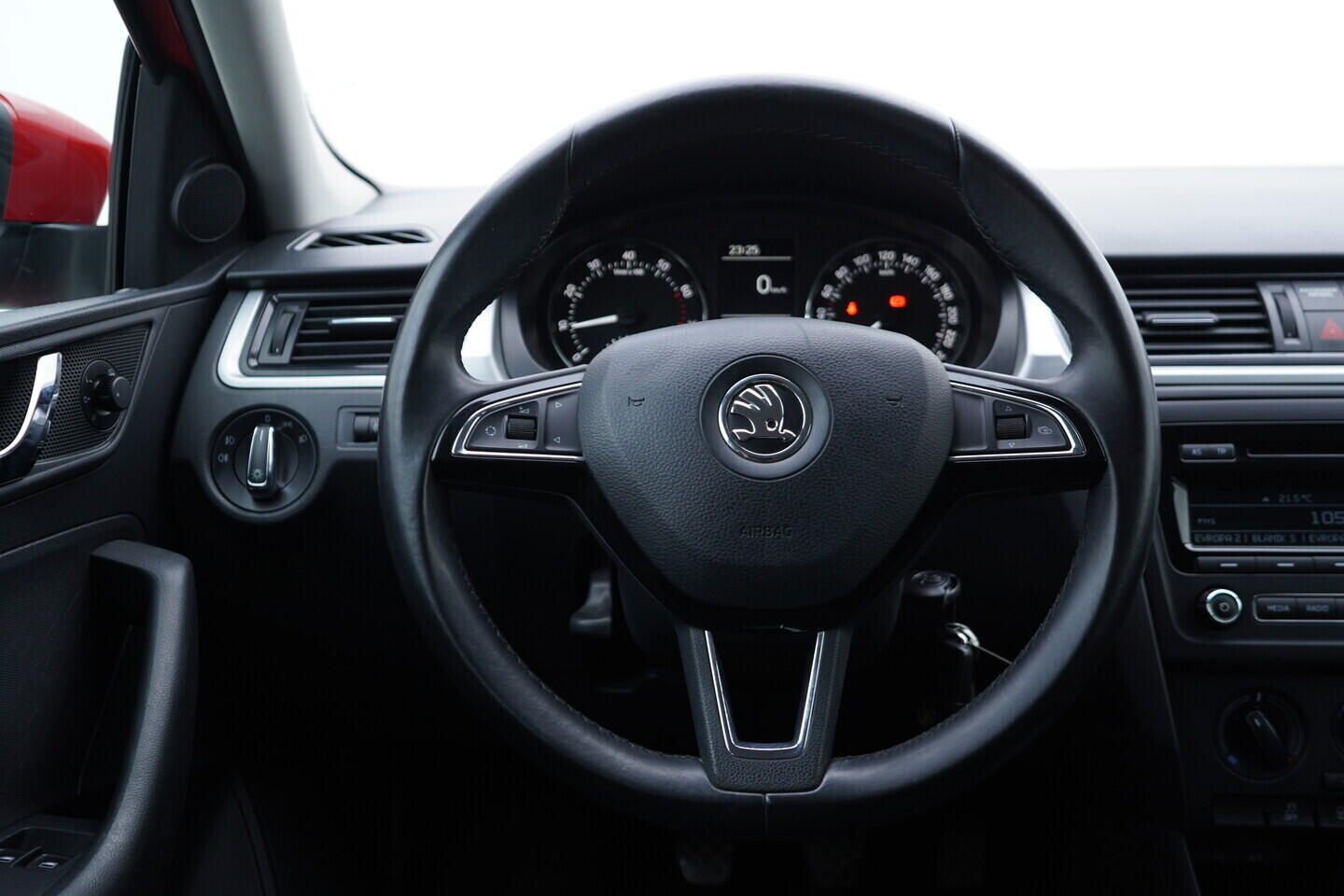 OV190V11147_27.webp_RAPID Ambiente 1.2 TSI 63 kW manuál