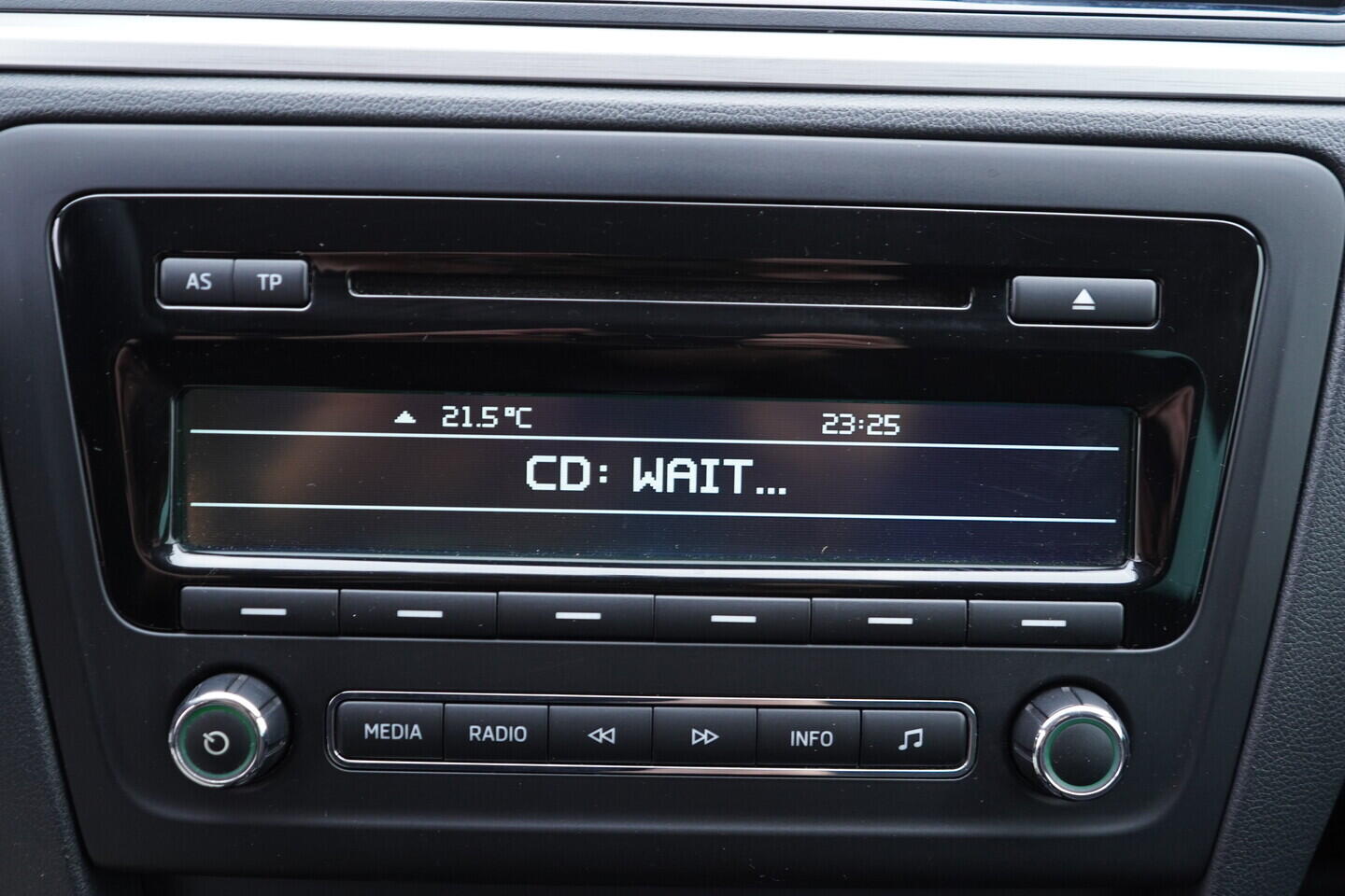 OV190V11147_29.webp_RAPID Ambiente 1.2 TSI 63 kW manuál