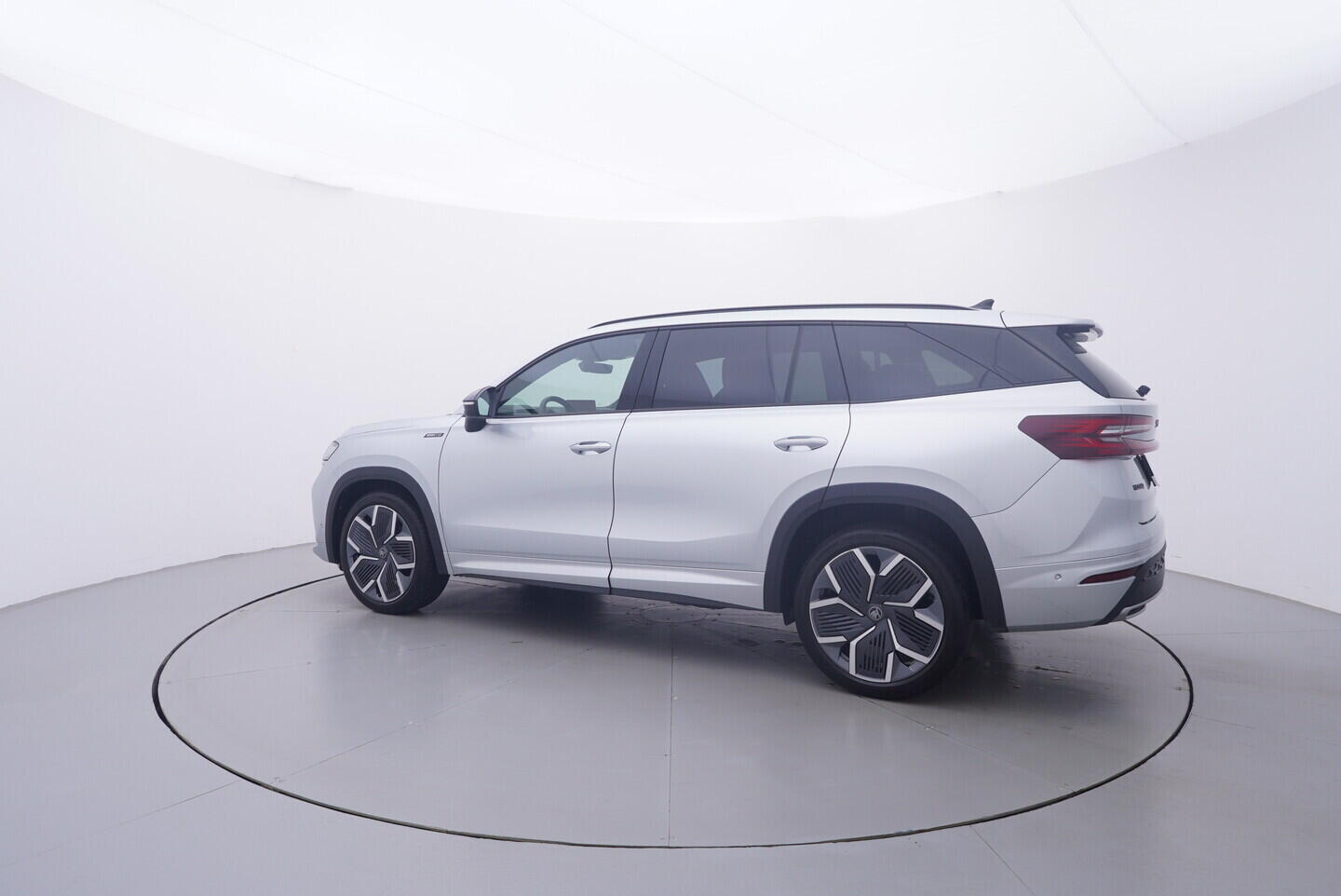 OV190V11148_12.webp_KODIAQ SportLine 2.0 TDI 142 kW automat, DPH